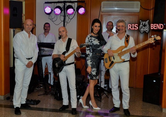 RIS BEND ZA VENČANJA