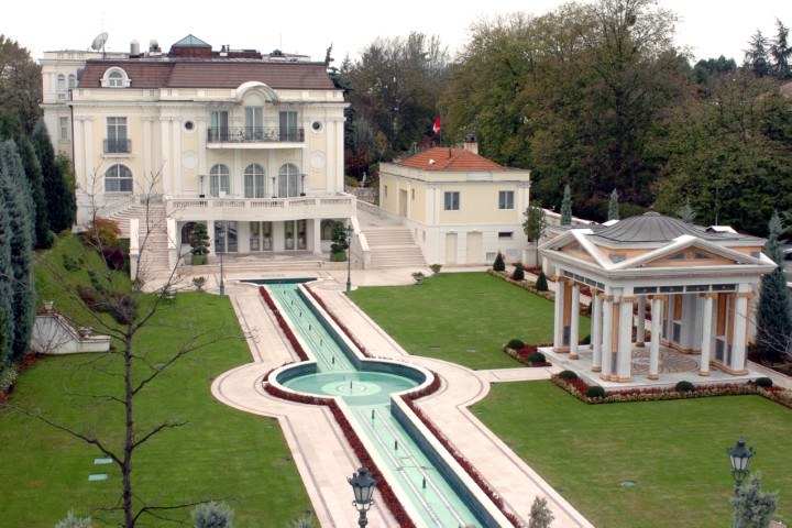 Vila Jelena i Palata Milanka